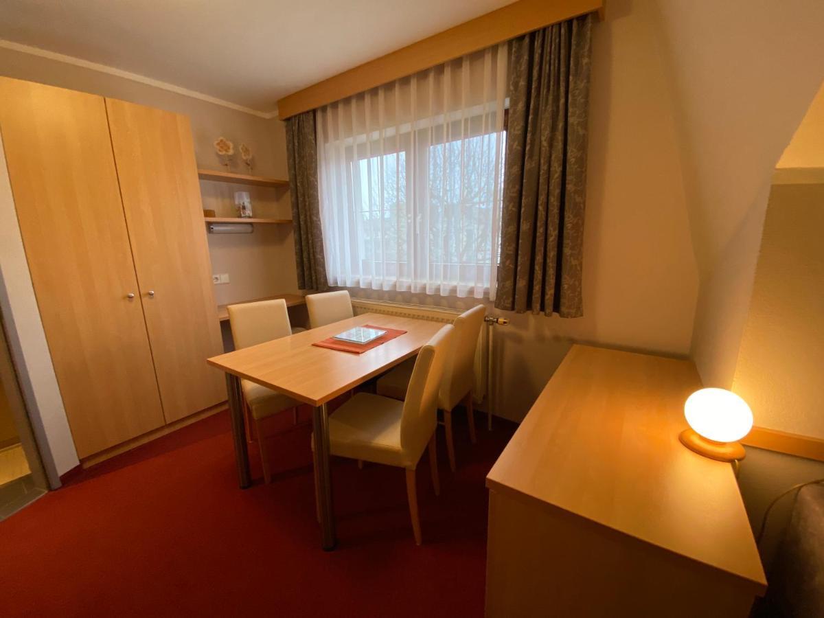 Privatzimmer Und Ferienwohnungen Leeb Persenbeug Extérieur photo