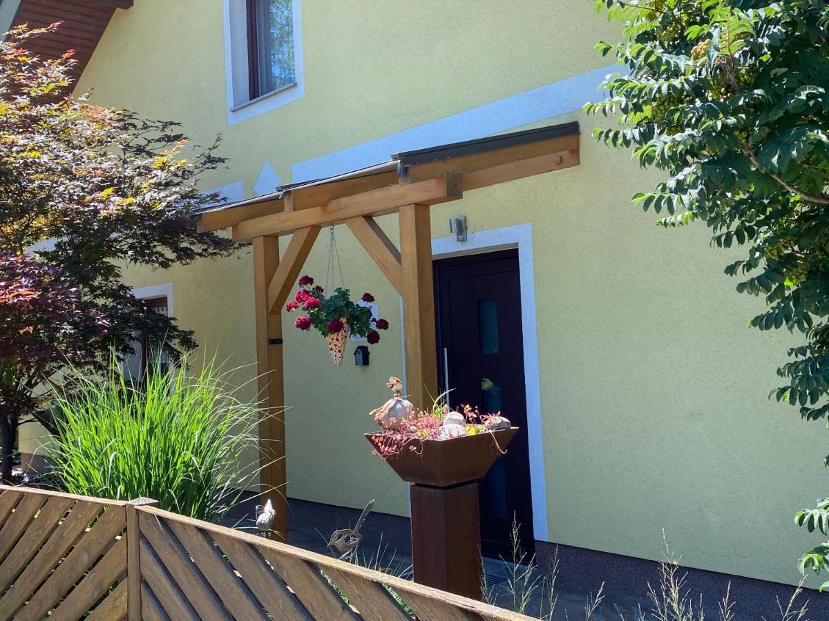 Privatzimmer Und Ferienwohnungen Leeb Persenbeug Extérieur photo