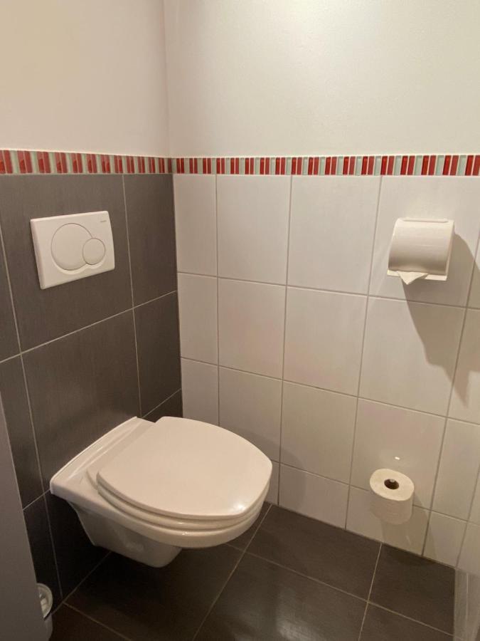 Privatzimmer Und Ferienwohnungen Leeb Persenbeug Extérieur photo